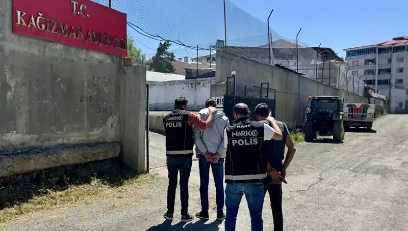 Kars’ta Uyuşturucu Operasyonu: İki Kişi Tutuklandı, Detaylar Şaşırtıcı!