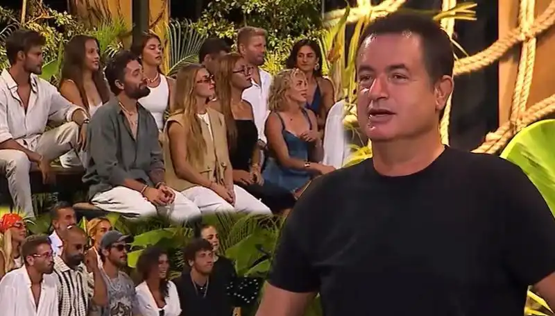 Survivor'da Birleşme Partisi Coşkusu: Şarkı Yarışmasında Unutulmaz Anlar