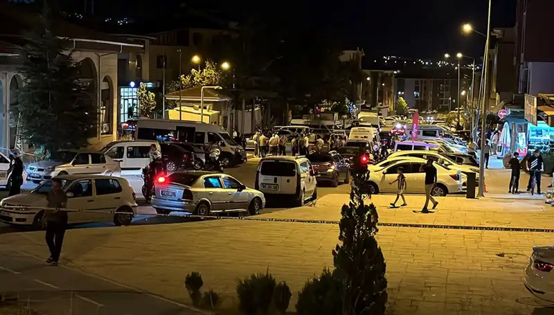 Aileler Arasındaki Kavga Kanlı Bitti: 1 Ağır Yaralı, Toplam 3 Yaralı