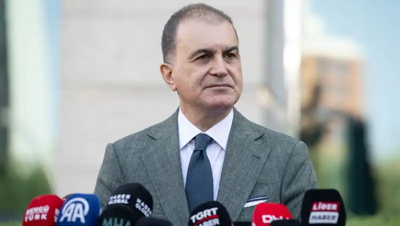Ömer Çelik’ten Özel’e Tepki: Meşru Demokratik Alanı Tehdit Eden Sözler Yok Hükmündedir