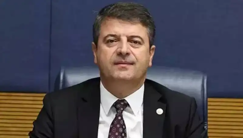 Adıyaman Belediye Başkanı Abdurrahman Tutdere Görevine İade Edildi: Ayrıntılar Burada