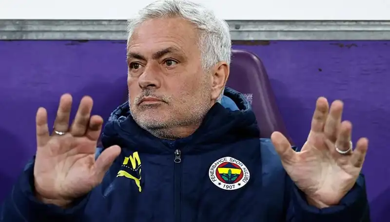 Mourinho, Beşiktaş İddialarını Çürüttü: Milli Yıldız Takımda Kalıyor!