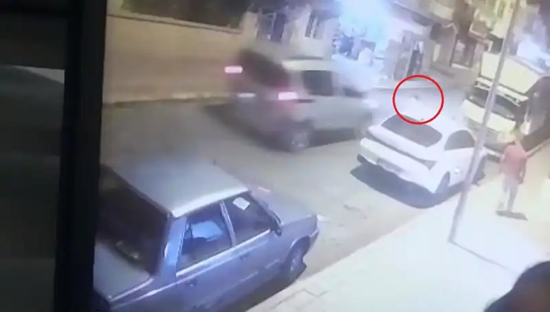 Yola Aniden Fırlayan Çocuğa Araç Çarptı: Kazanın Ayrıntıları!