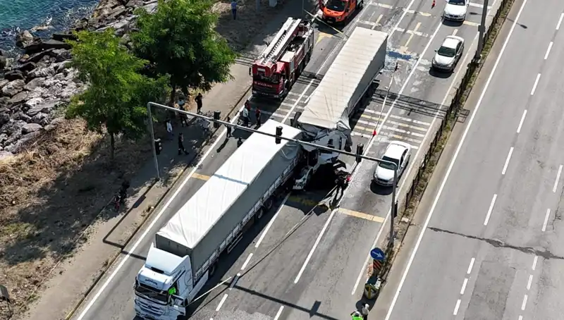 Karadeniz Sahil Yolu'nda Zincirleme Kaza: TIR Şoförünün Hayatını Kaybetmesi