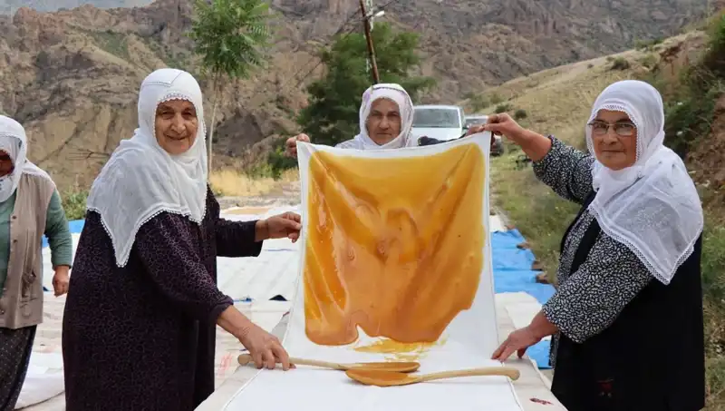 Yaz Aylarının Vazgeçilmezi: Sağlıklı ve Besleyici Unlu İkramlar