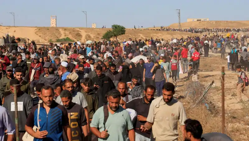 Gazze'de İnsani Yardım Alanına Açılan Ateş: 15 Filistinli Hayatını Kaybetti