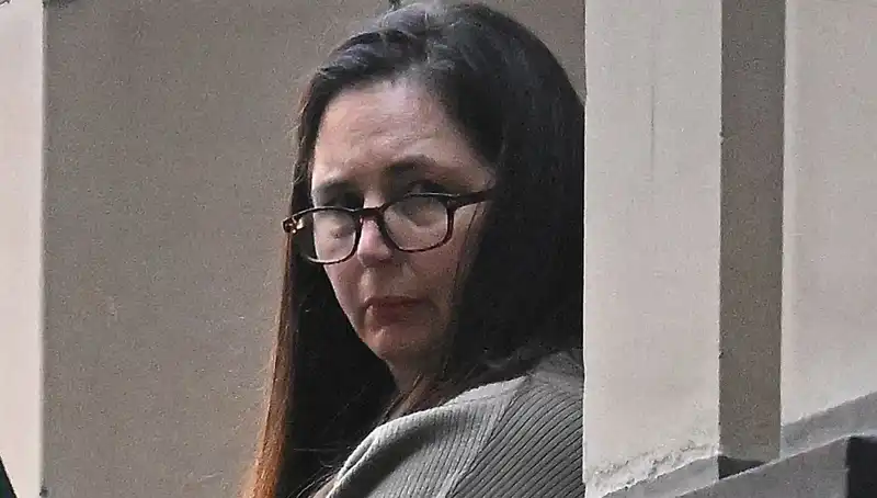 Zehirli Mantarların Sırrı: Gösterişli Tekrar Eden Dönemler