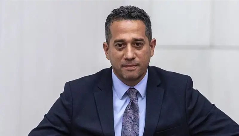 Ali Mahir Başarır: CHP'nin Yükselen Yıldızı ve Siyasi Yolculuğu