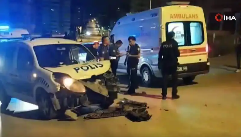 Ankara'da Polis Aracına Çarpan Hafif Ticari Araçta Şok Gelişme