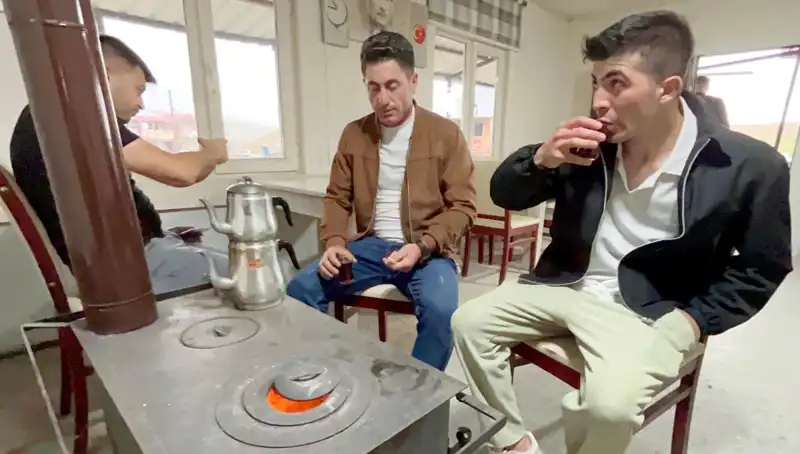 Temmuz Ayında Sıfır Dereceye Düşen Hava: Soba Yakmak Zorunda Kaldılar