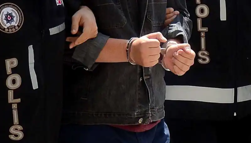 Bursa'da Uyuşturucu Operasyonu: 327 Zanlı Tek Seferde Tutuklandı!