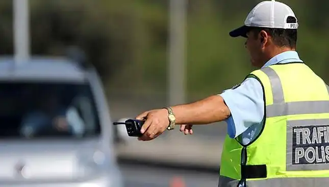 Drift atan ehliyetsiz sürücüye 65 bin liralık rekor ceza kesildi