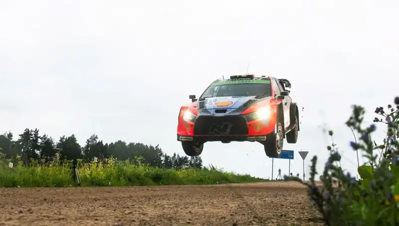 : Otomobil Rallisinde Korkunç Facia: İki Seyirci Hayatını Kaybetti