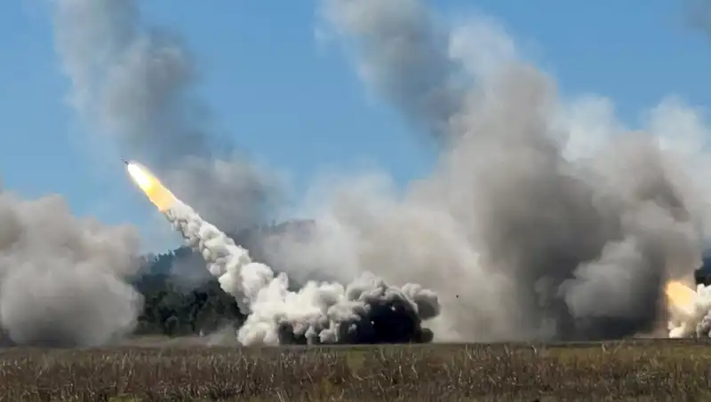 Avustralya'nın Tarihinde Bir İlk: HIMARS Atışıyla Askeri Tatbikat Gerçekleşti